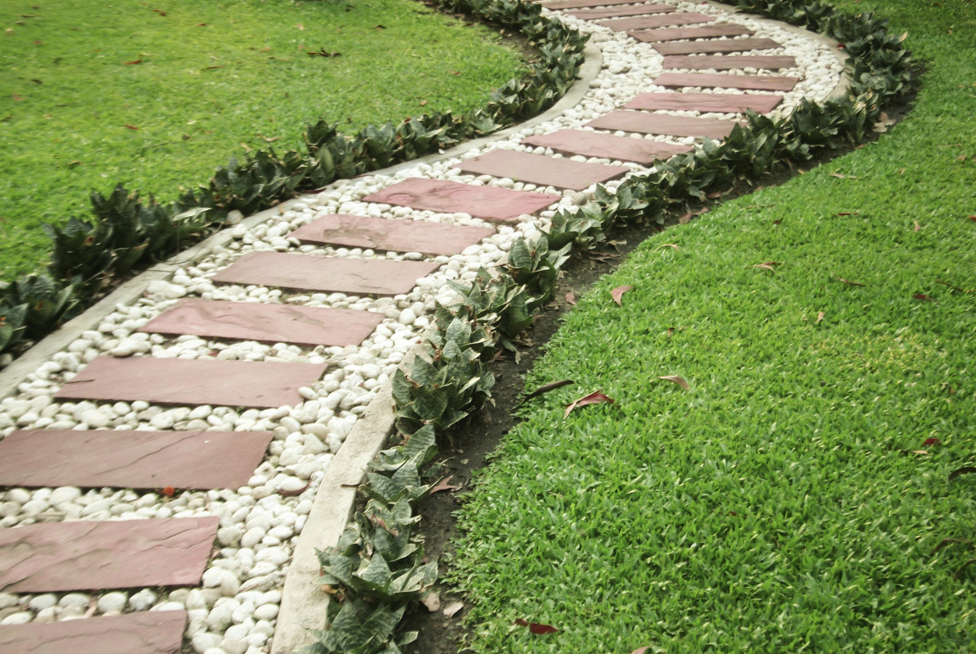 Walkways Made of Concrete or Stone in Houston, TX